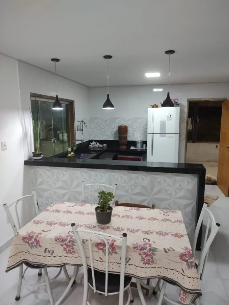 Chácara, 3 quartos, 1200 m² - Foto 1