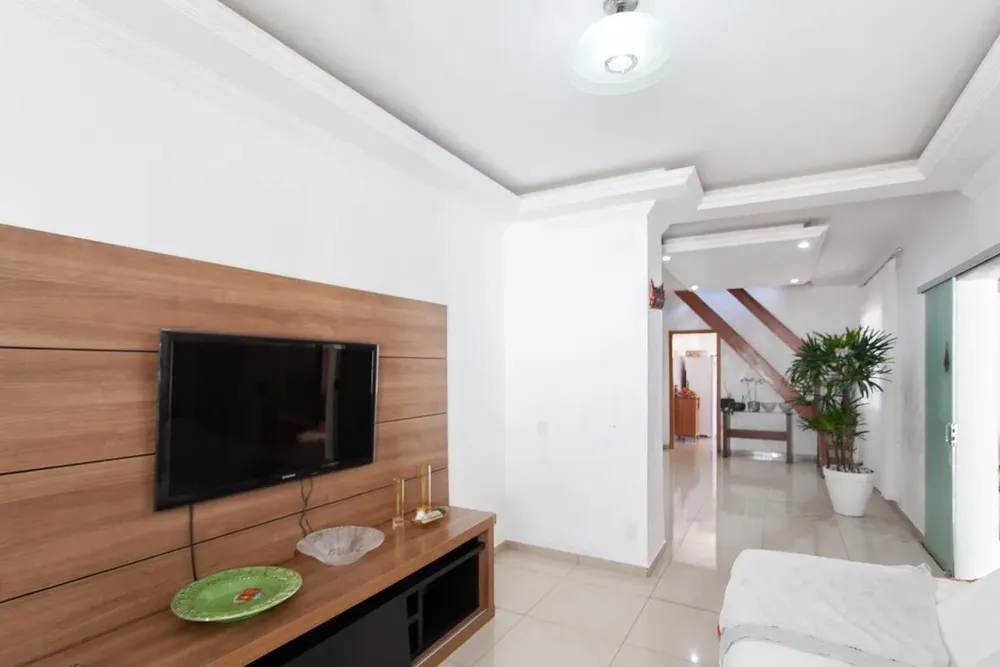 Casa, 4 quartos, 360 m² - Foto 4