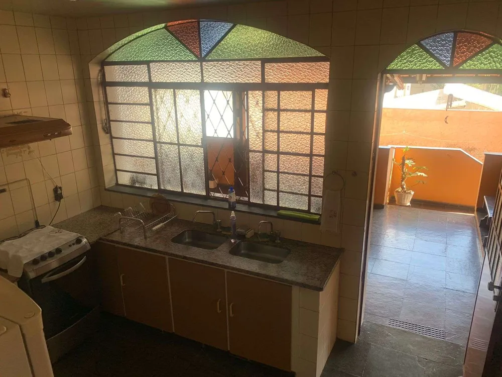 Casa, 4 quartos, 330 m² - Foto 4