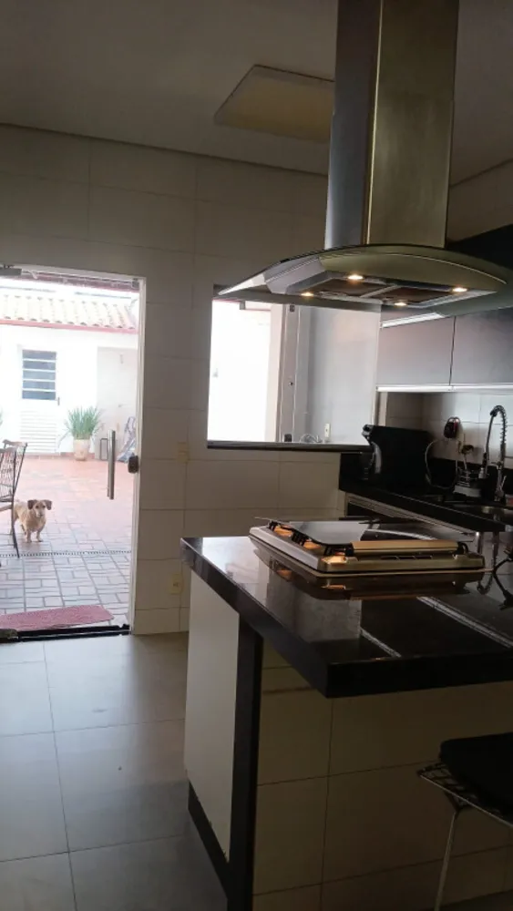 Casa, 3 quartos, 205 m² - Foto 7