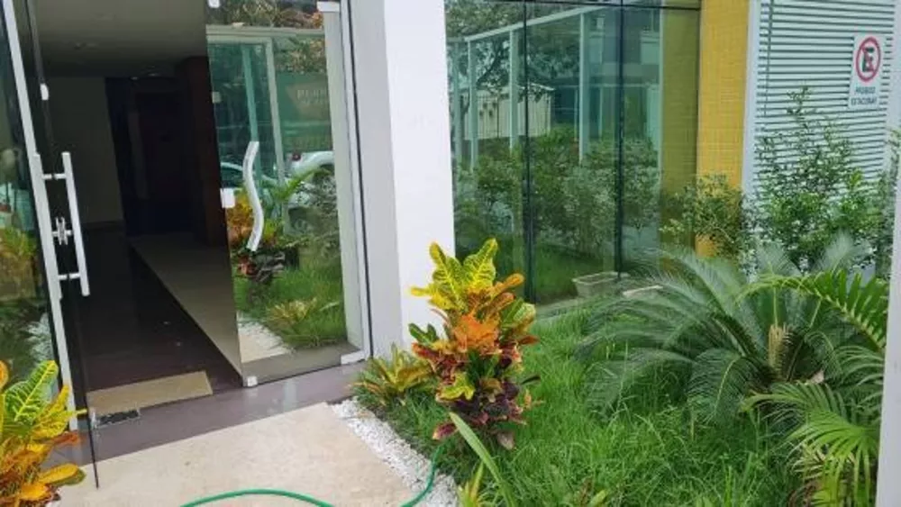Apartamento à venda com 2 quartos, 65m² - Foto 2