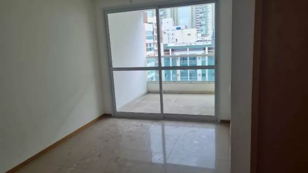 Apartamento à venda com 2 quartos, 65m² - Foto 8