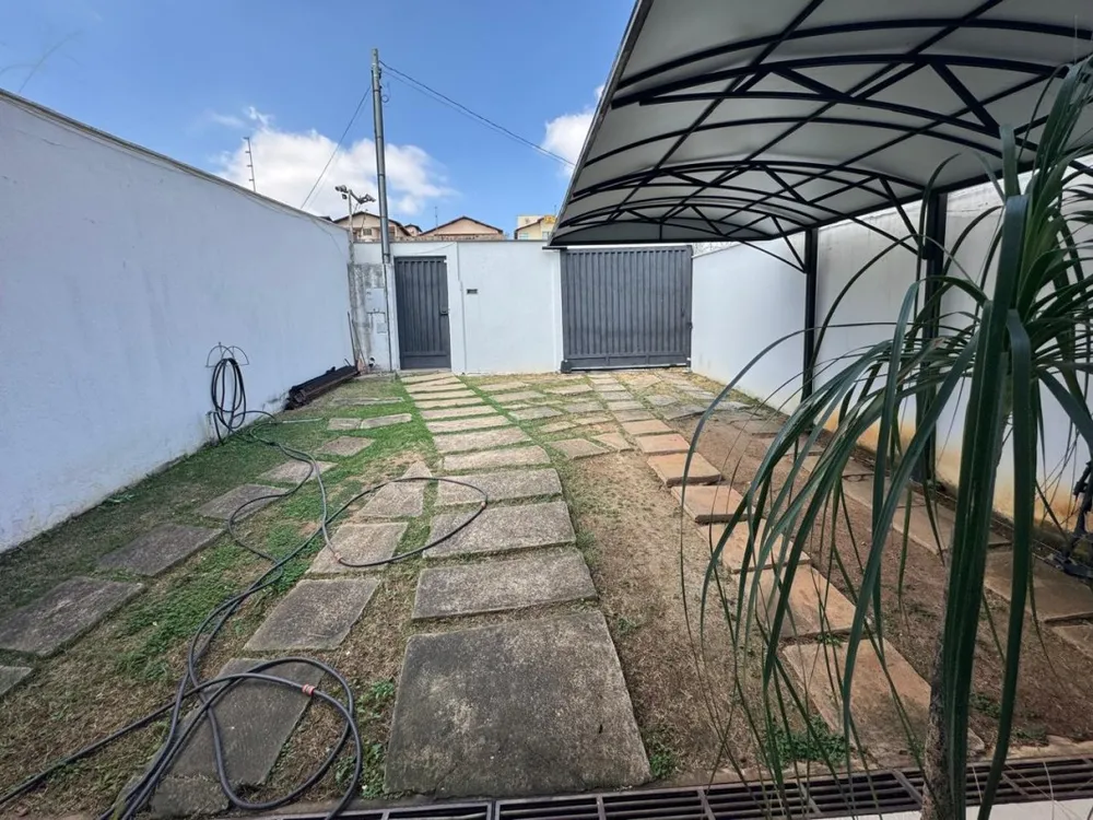 Casa, 3 quartos, 210 m² - Foto 2