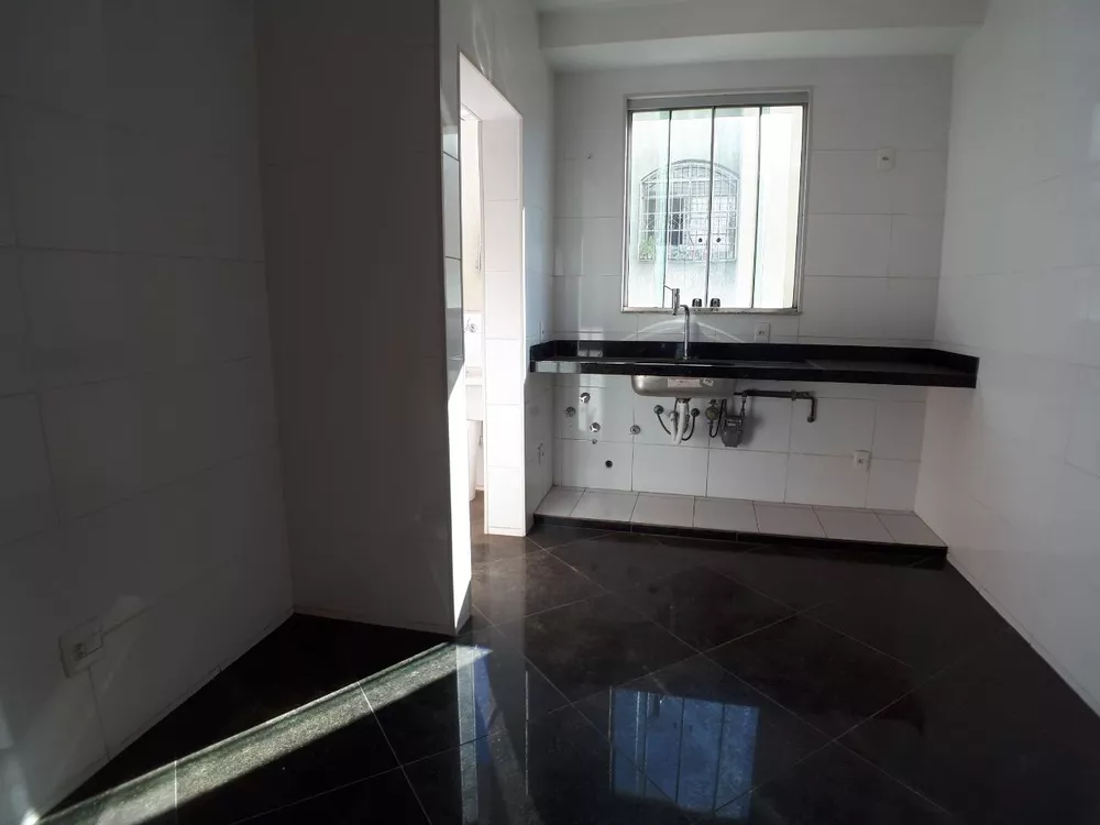 Apartamento à venda com 4 quartos, 154m² - Foto 2