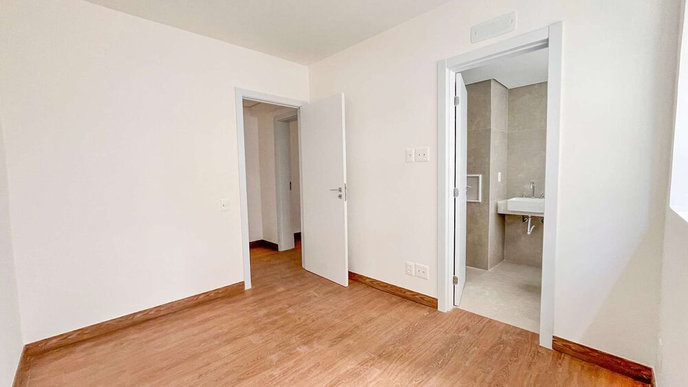 Apartamento à venda com 2 quartos, 80m² - Foto 1