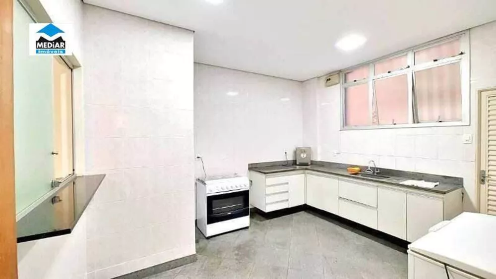 Apartamento à venda com 4 quartos, 155m² - Foto 18