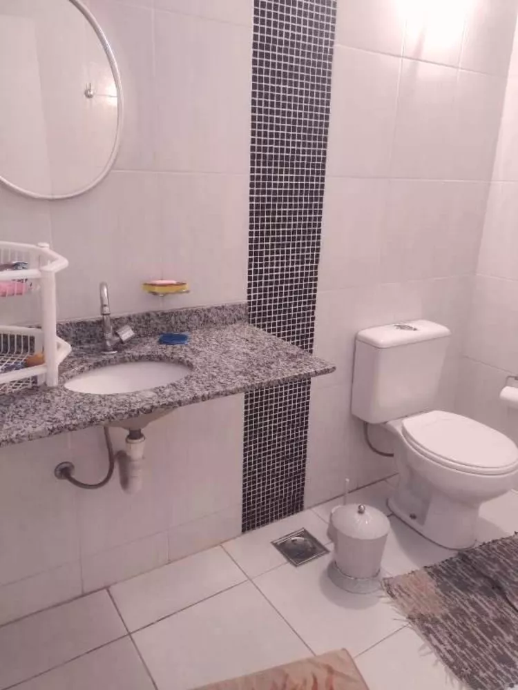 Casa à venda com 3 quartos, 300m² - Foto 22