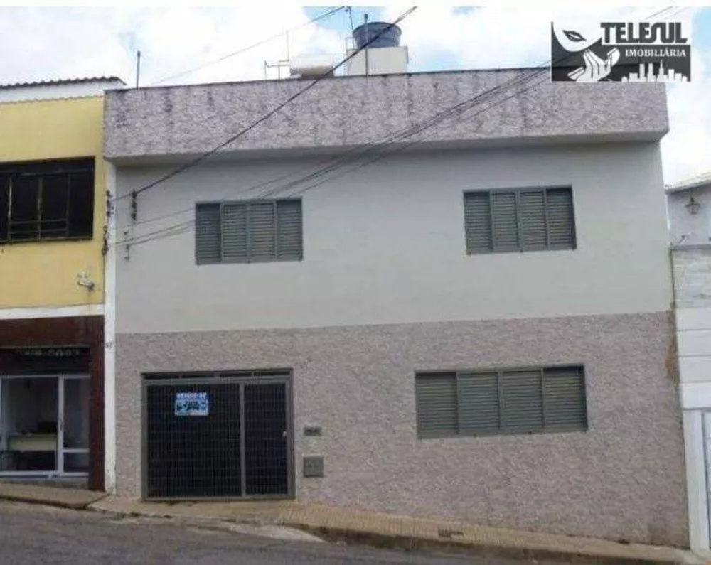 Casa à venda com 4 quartos, 400m² - Foto 1