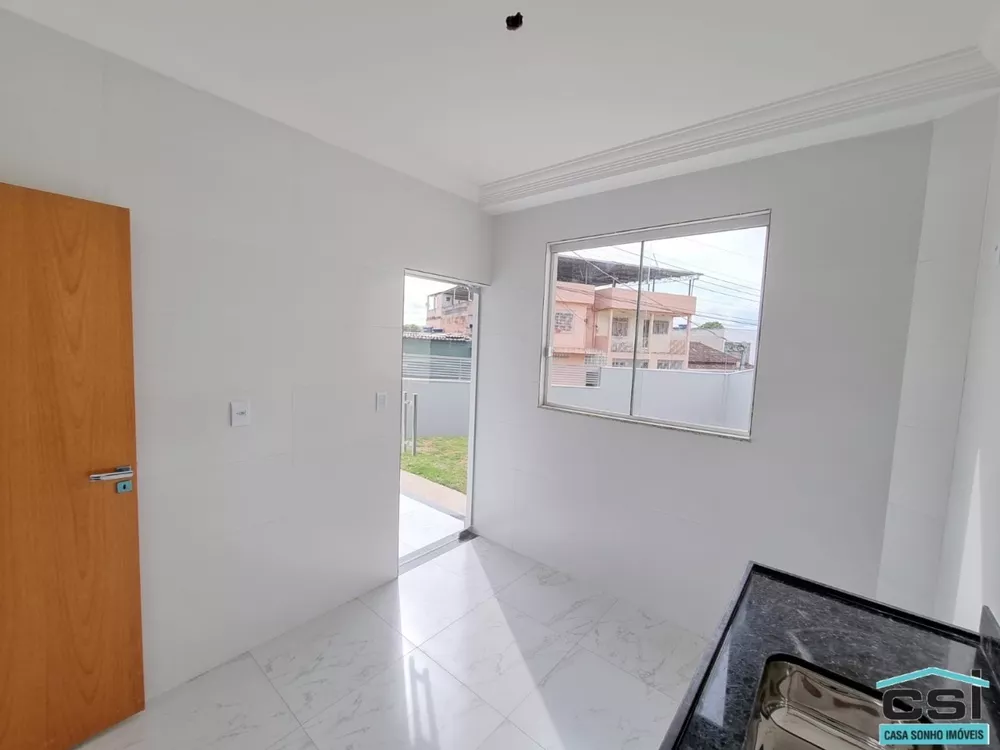 Casa à venda com 3 quartos, 90m² - Foto 7