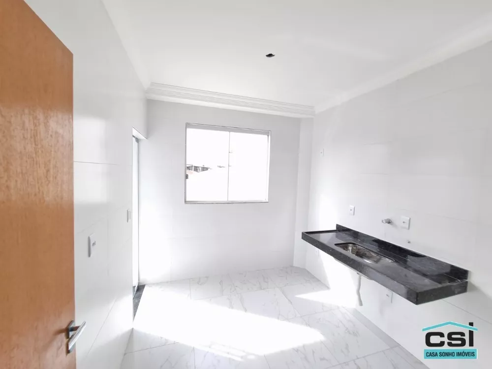 Casa à venda com 3 quartos, 90m² - Foto 4