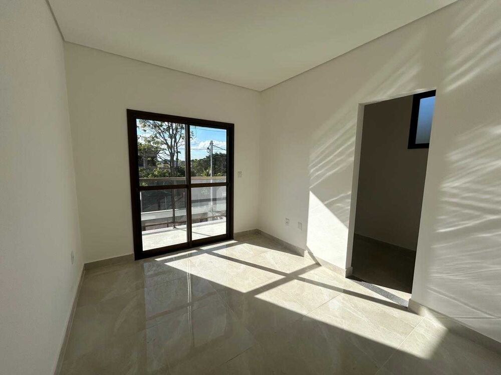 Casa à venda com 3 quartos, 156m² - Foto 4