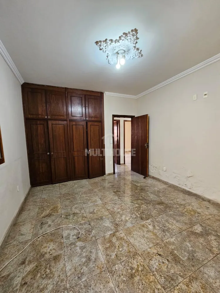 Casa, 3 quartos, 208 m² - Foto 13