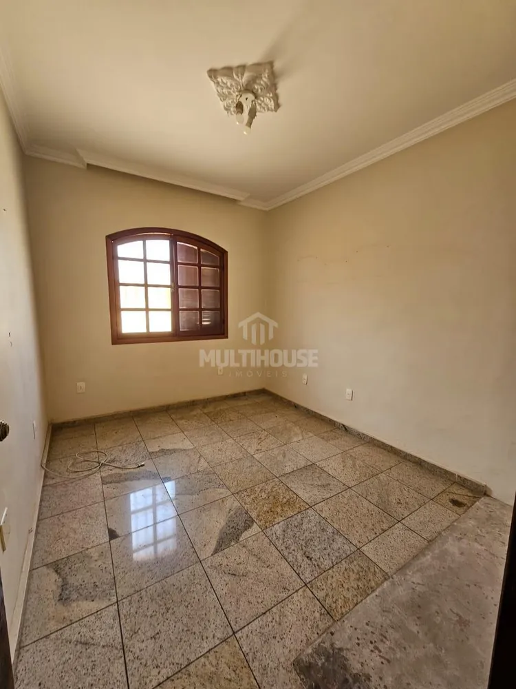 Casa, 3 quartos, 208 m² - Foto 11