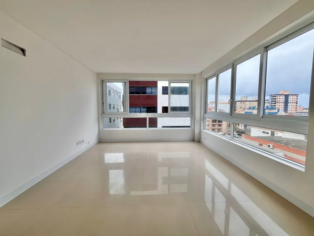 Apartamento, 3 quartos, 124 m² - Foto 2
