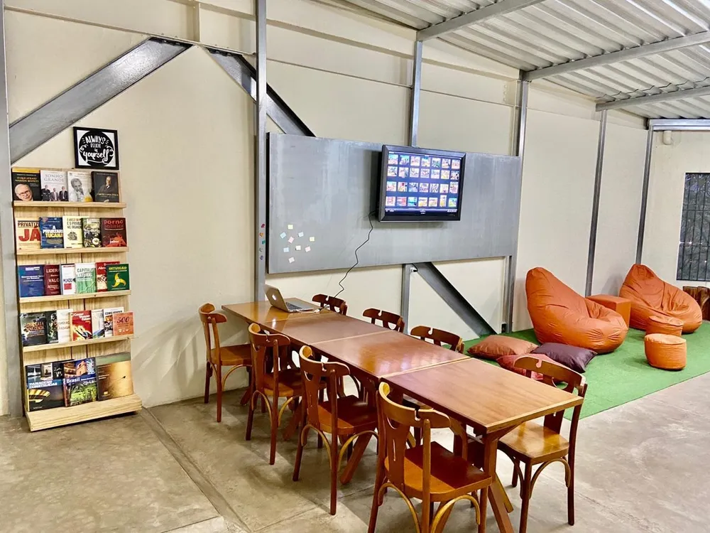 Loja-Salão, 300 m² - Foto 1