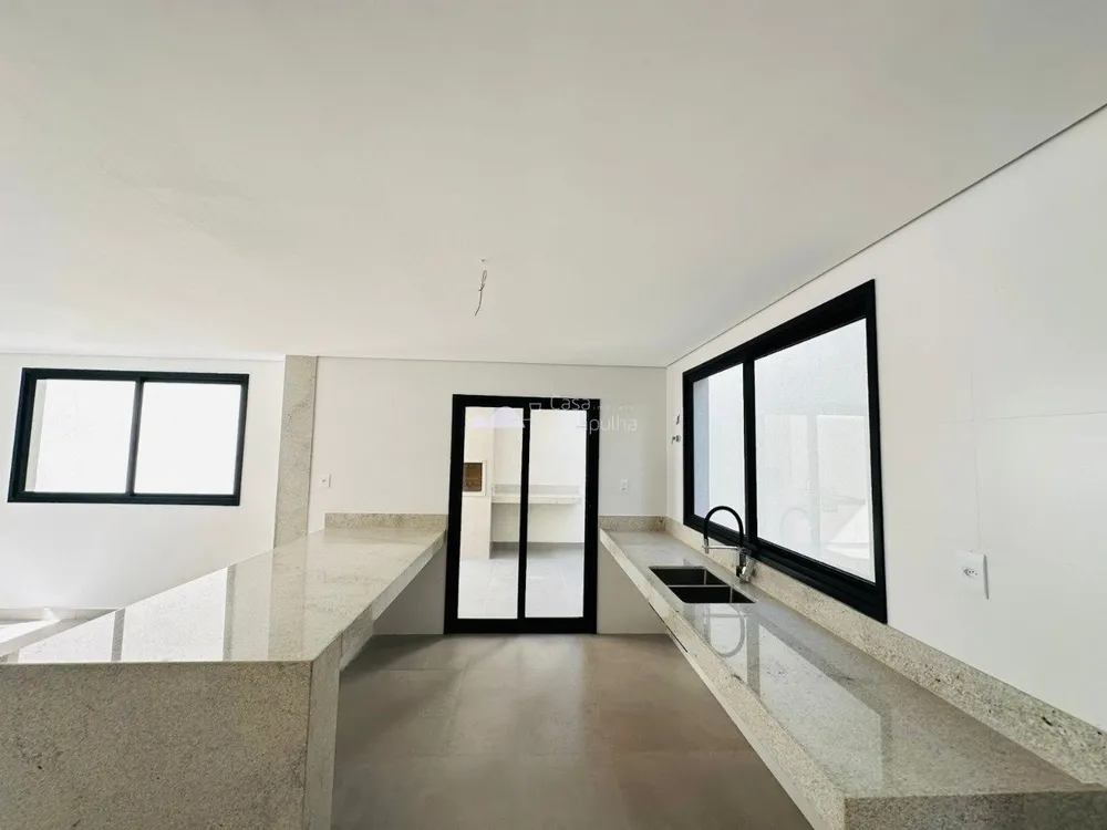 Casa, 3 quartos, 209 m² - Foto 13