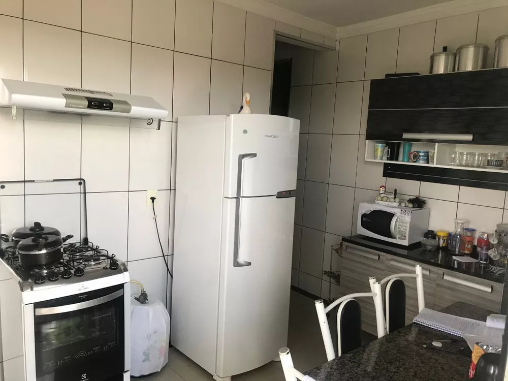 Casa à venda com 2 quartos, 65m² - Foto 6