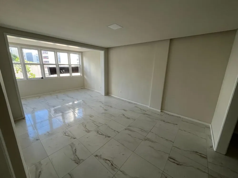 Apartamento, 3 quartos, 140 m² - Foto 1