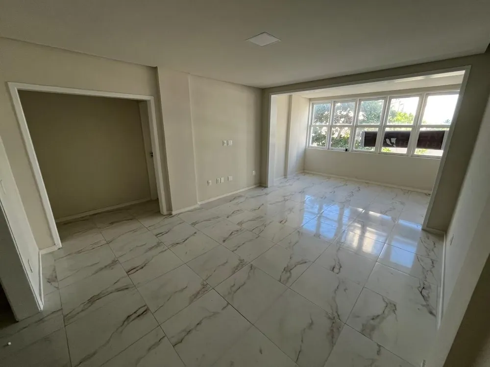 Apartamento, 3 quartos, 140 m² - Foto 2
