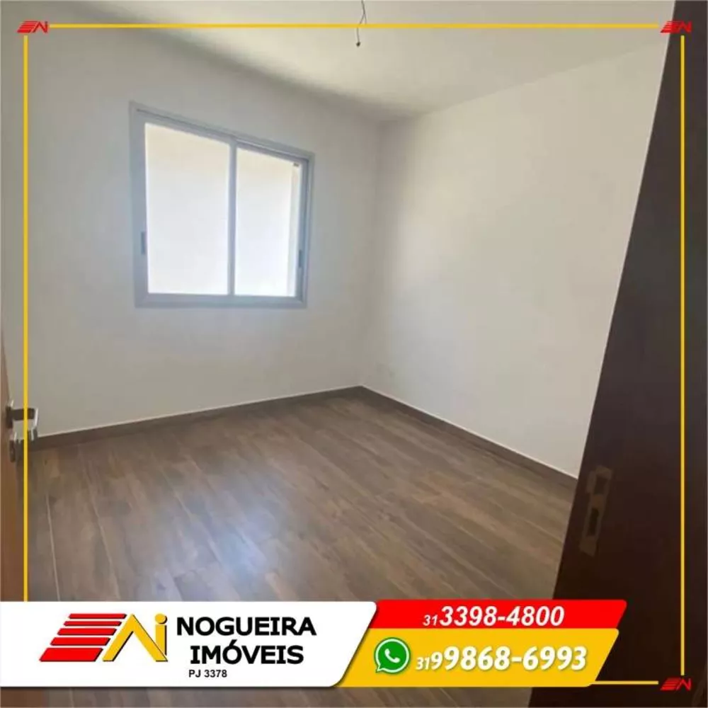 Casa de Condomínio à venda com 3 quartos, 360m² - Foto 1