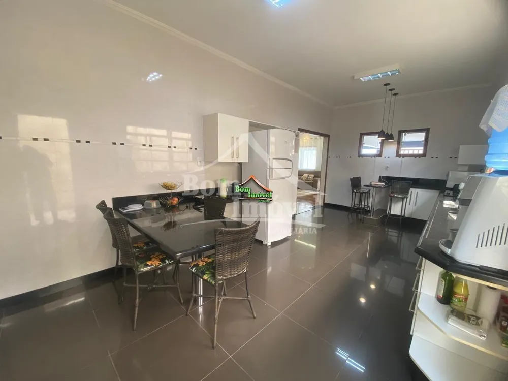 Casa, 2 quartos, 232 m² - Foto 15