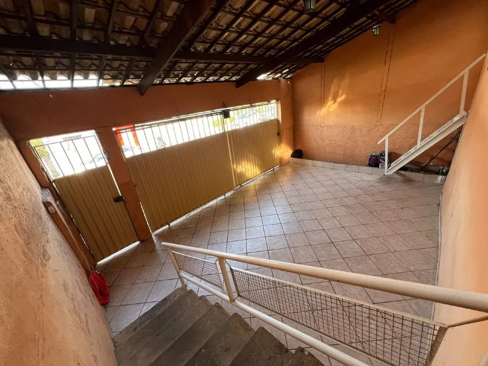 Casa, 4 quartos, 240 m² - Foto 3