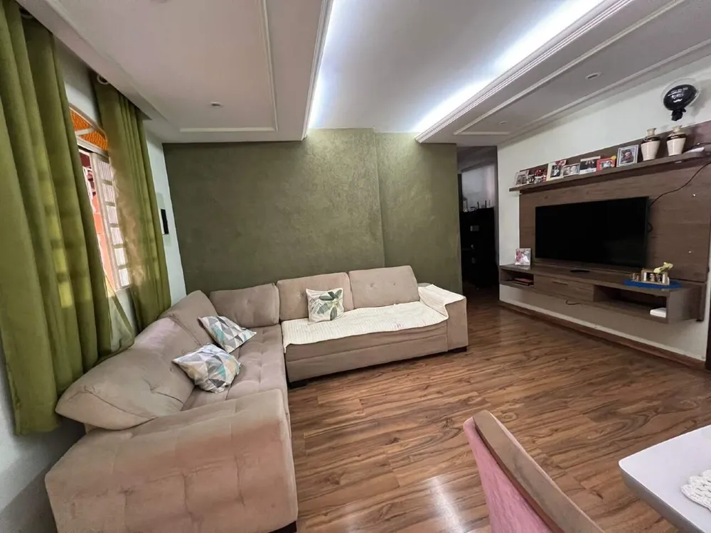 Casa, 4 quartos, 240 m² - Foto 10