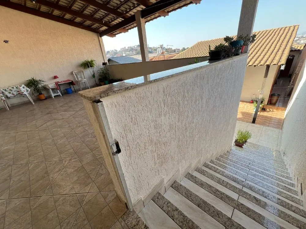 Casa, 4 quartos, 240 m² - Foto 2