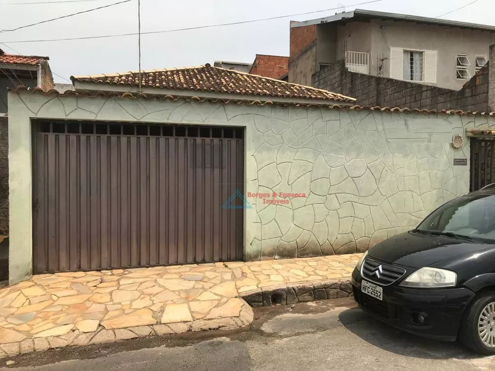 Casa à venda com 3 quartos, 350m² - Foto 2