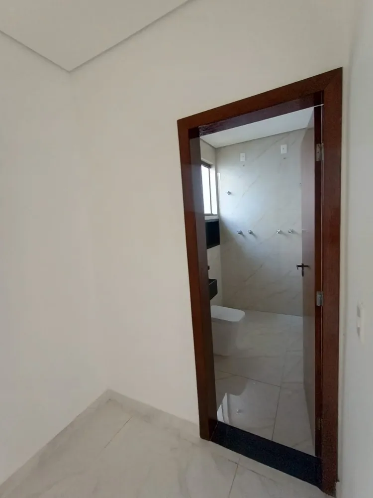 Casa, 3 quartos, 230 m² - Foto 2