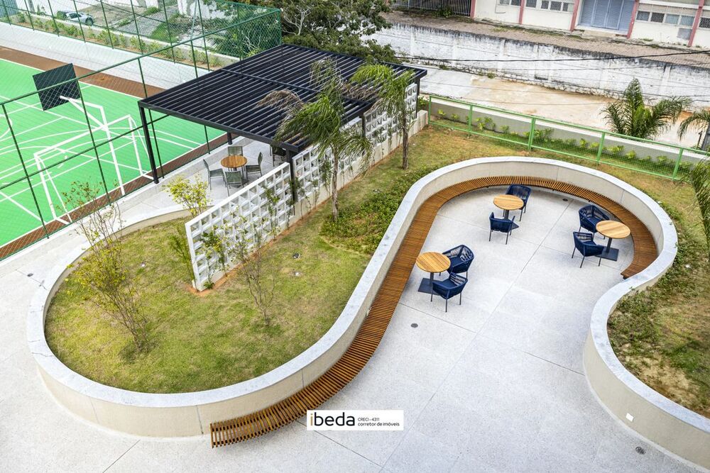 Apartamento à venda com 3 quartos, 98m² - Foto 4