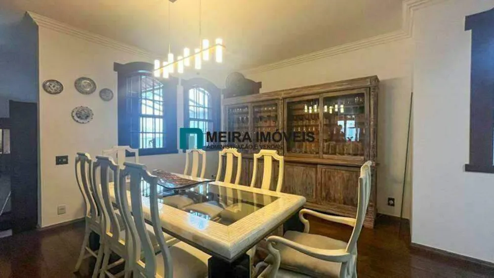 Casa, 5 quartos, 417 m² - Foto 1