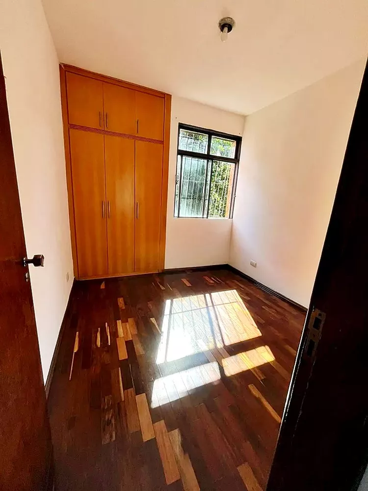 Apartamento à venda com 3 quartos, 100m² - Foto 2