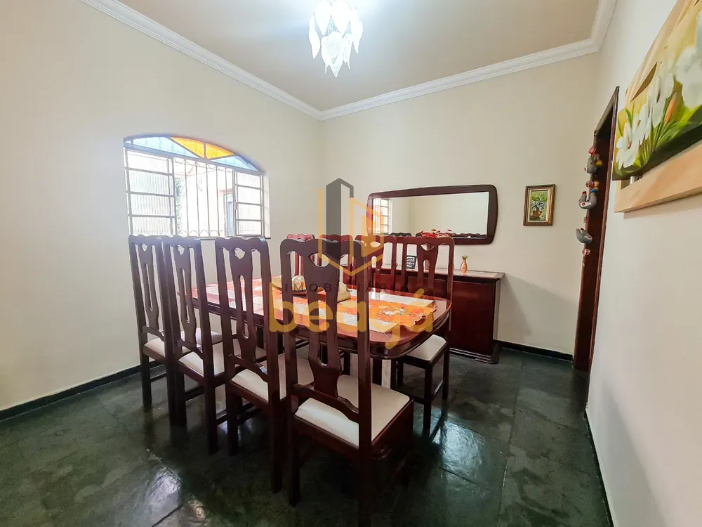 Casa, 5 quartos, 232 m² - Foto 4