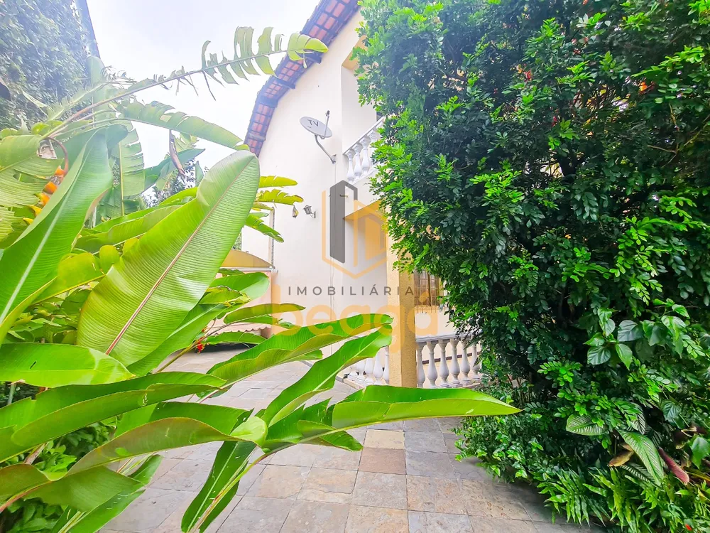Casa, 5 quartos, 232 m² - Foto 2