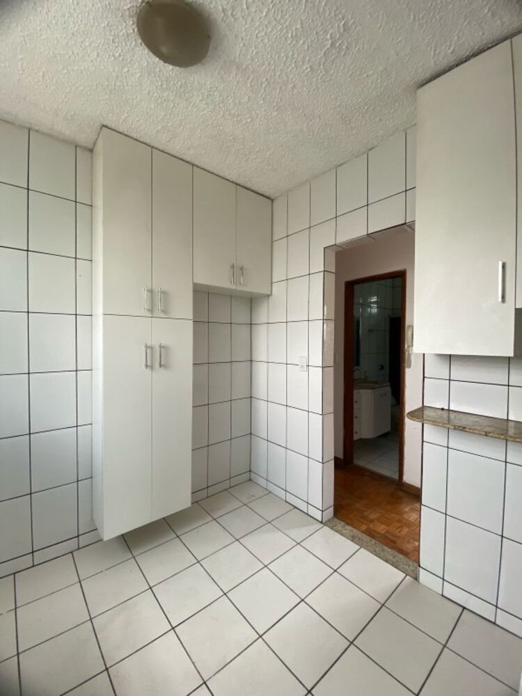 Apartamento à venda com 2 quartos, 70m² - Foto 5