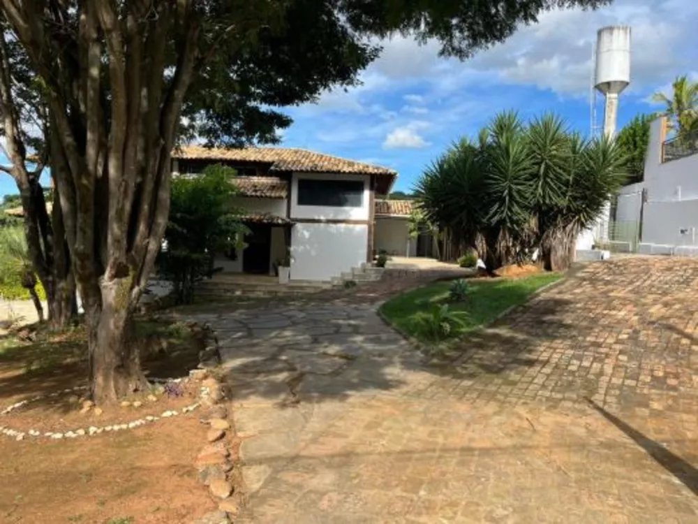 Casa de Condomínio para alugar com 4 quartos, 1000m² - Foto 2