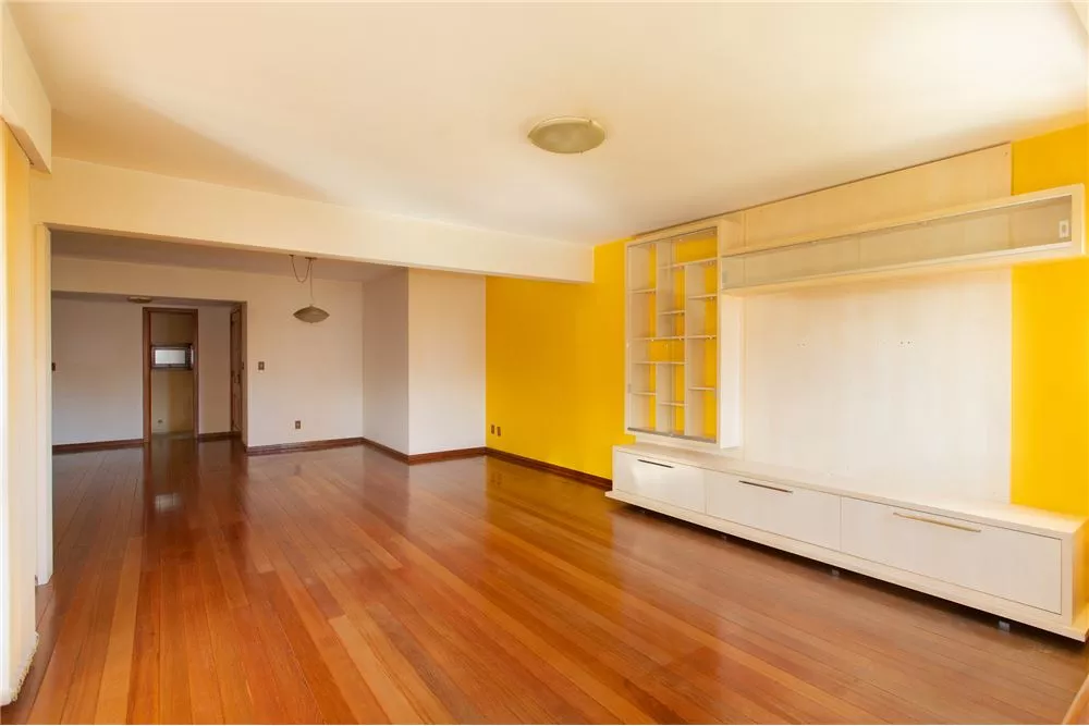 Apartamento à venda com 3 quartos, 207m² - Foto 12