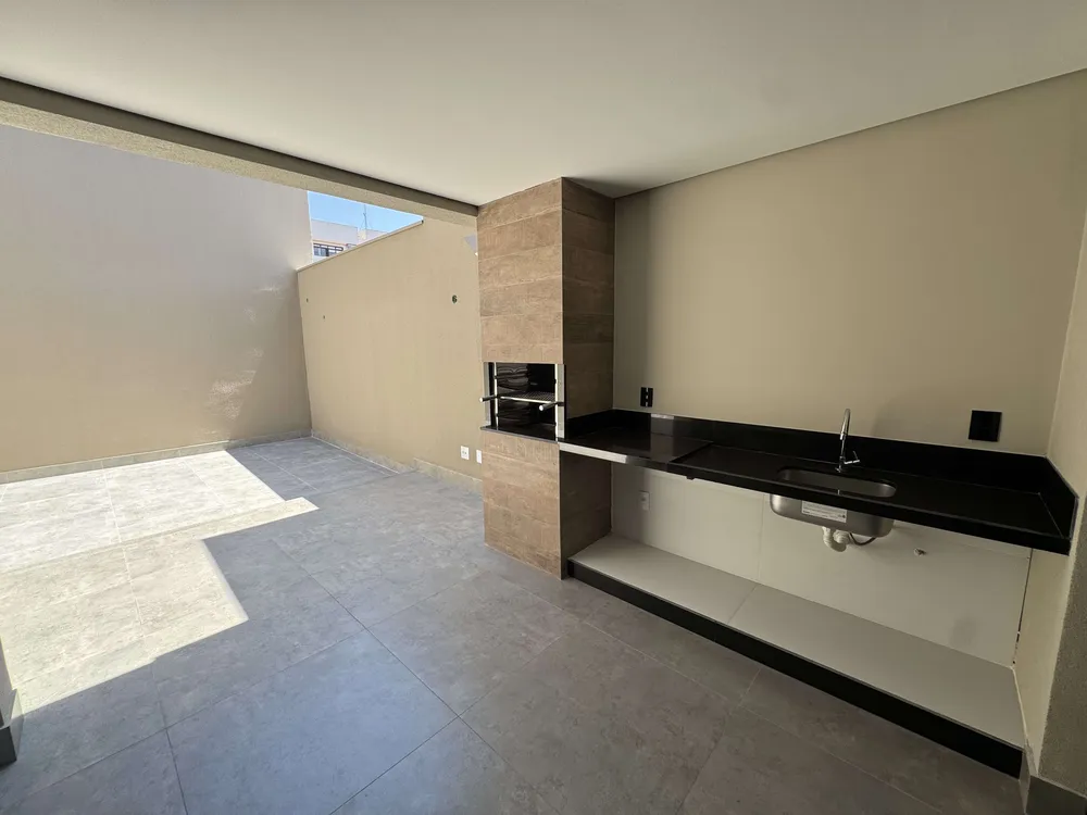 Casa, 3 quartos, 156 m² - Foto 2