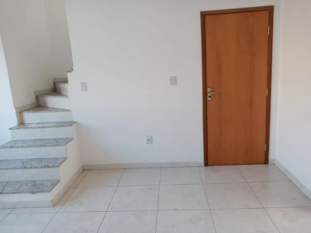 Cobertura à venda com 3 quartos, 160m² - Foto 2