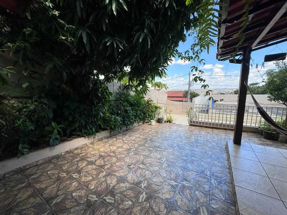 Casa, 3 quartos, 360 m² - Foto 1