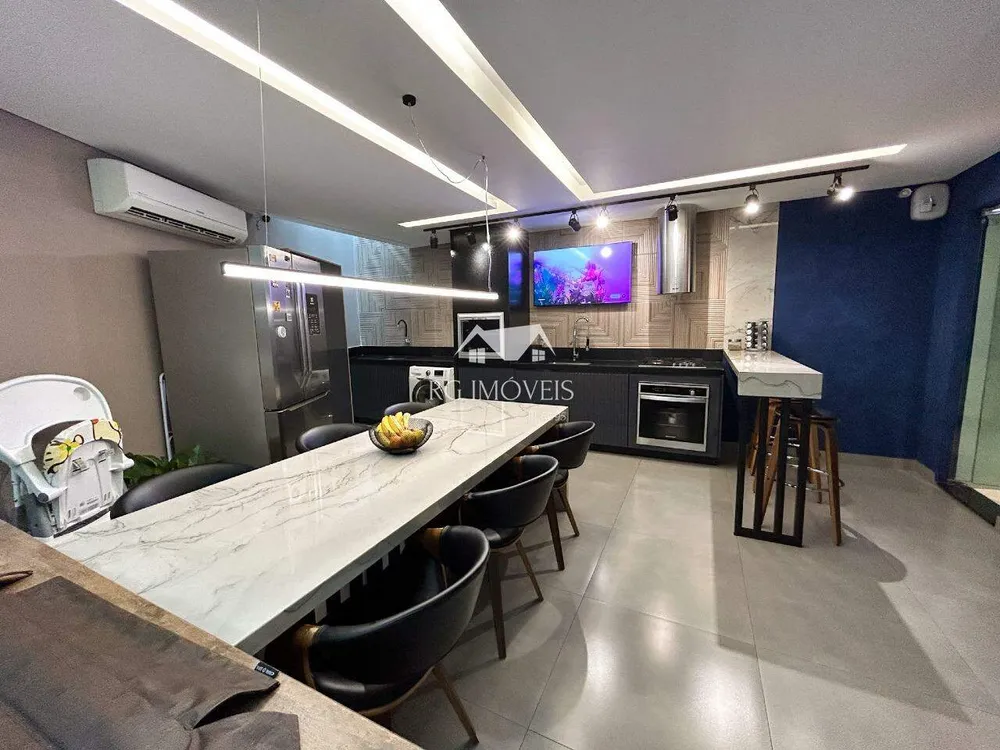 Casa, 3 quartos, 210 m² - Foto 13