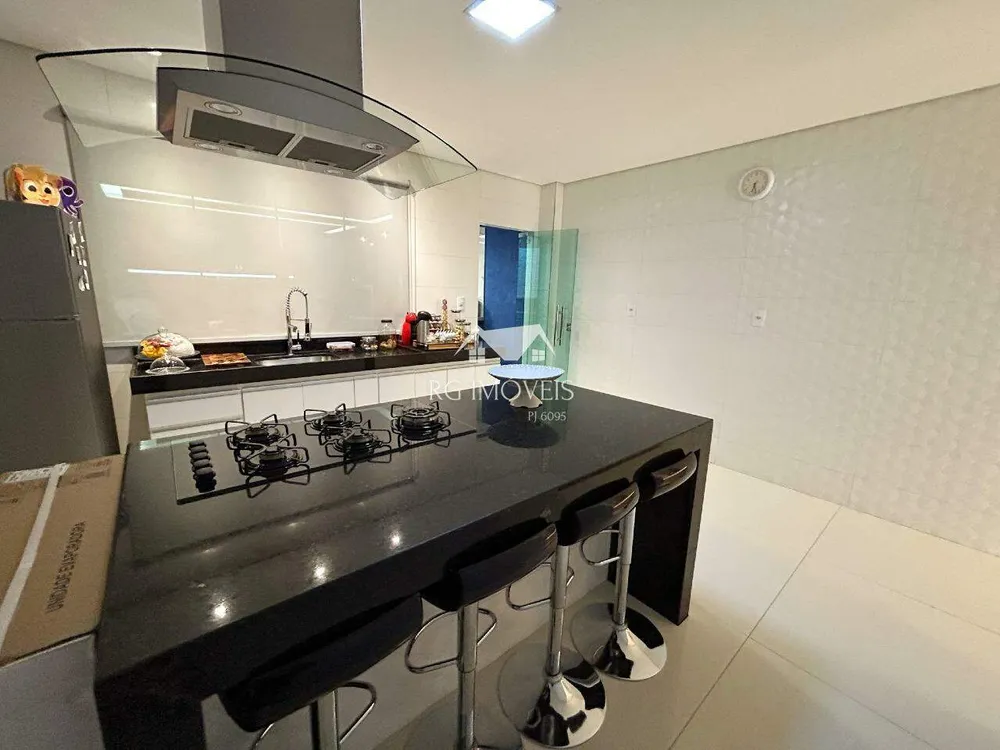Casa, 3 quartos, 210 m² - Foto 6