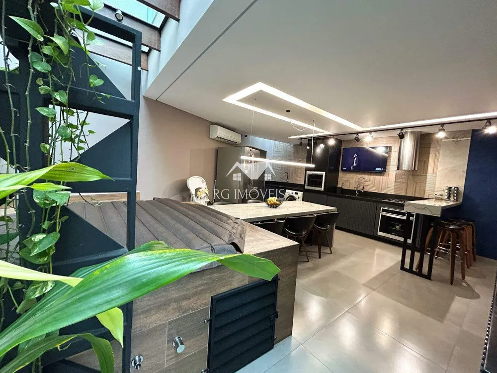 Casa, 3 quartos, 210 m² - Foto 14