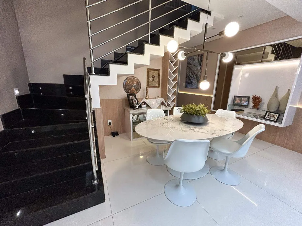 Casa, 3 quartos, 210 m² - Foto 1
