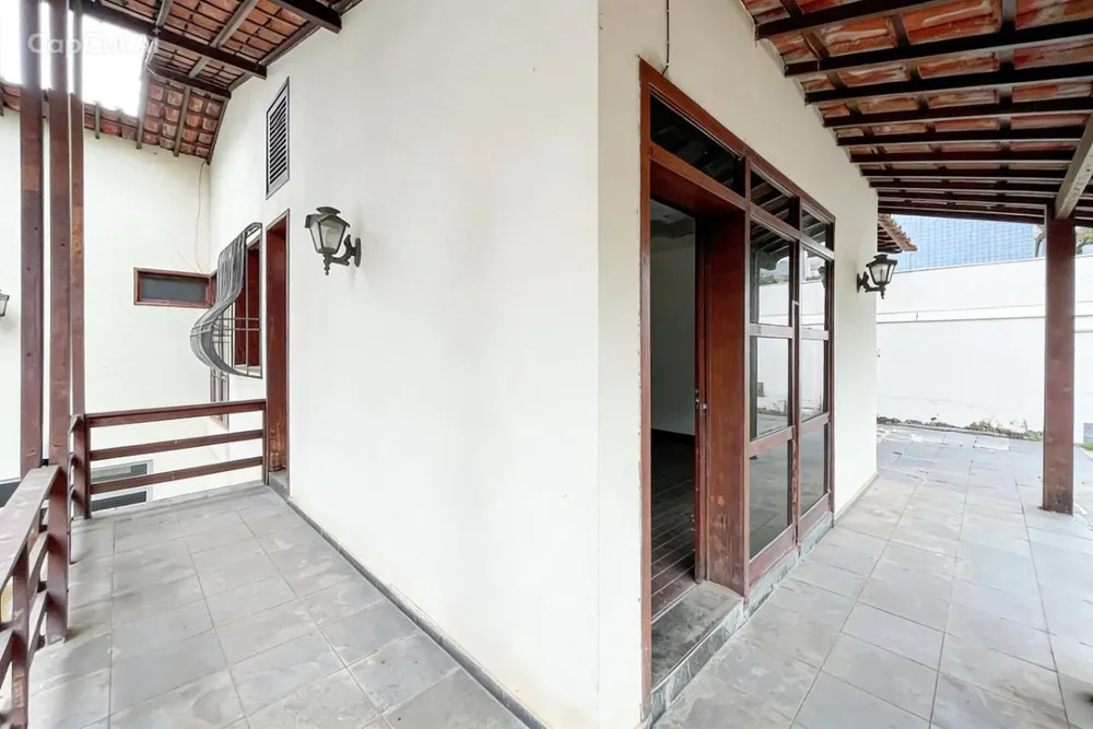 Casa, 5 quartos, 297 m² - Foto 4