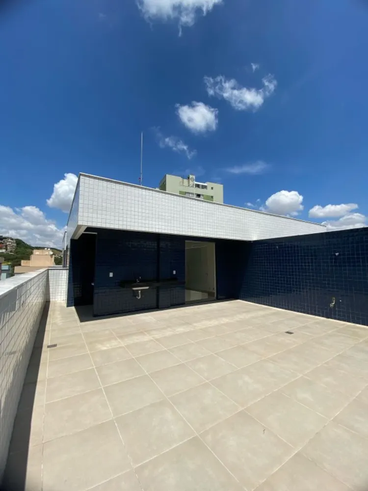 Cobertura, 3 quartos, 180 m² - Foto 2