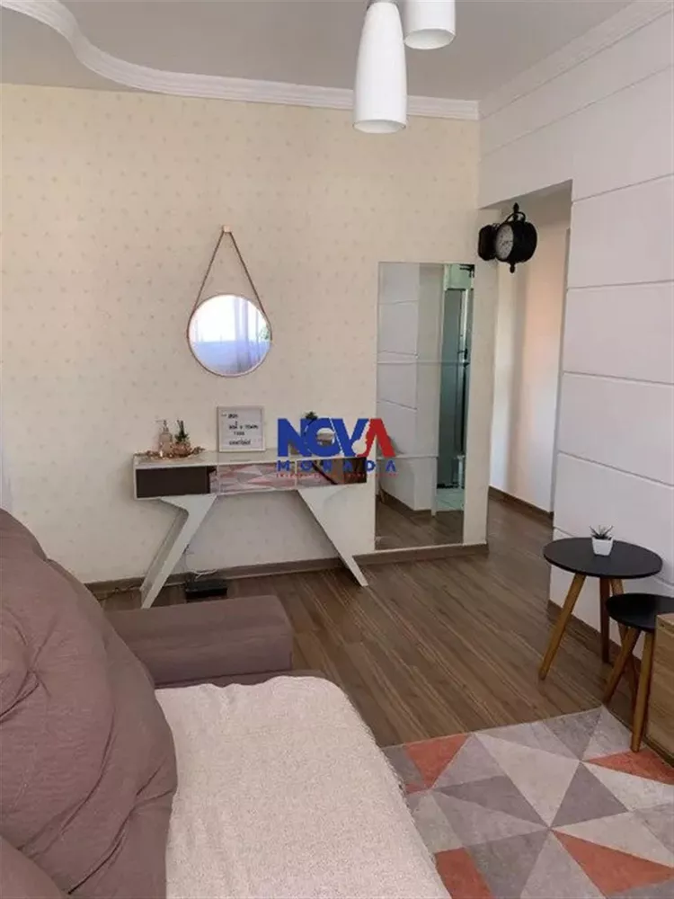 Apartamento à venda com 2 quartos, 62m² - Foto 2