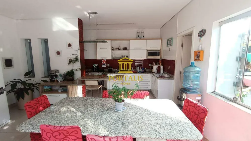 Casa, 4 quartos, 180 m² - Foto 5