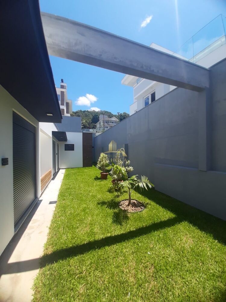 Casa à venda com 3 quartos, 191m² - Foto 12
